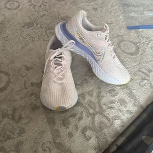 Nike React Running sneakers size 9.5